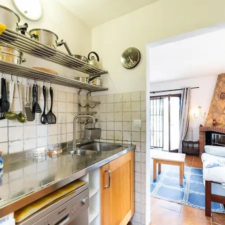 公寓 Detached House Big Terrace, Few Steps Away From The Beach, Paddel, Golf, Bbq