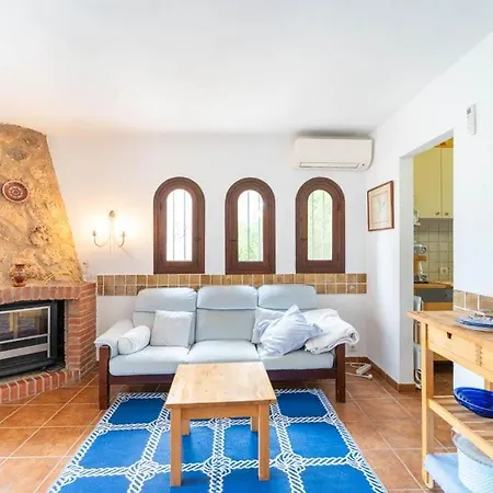 公寓 Detached House Big Terrace, Few Steps Away From The Beach, Paddel, Golf, Bbq
