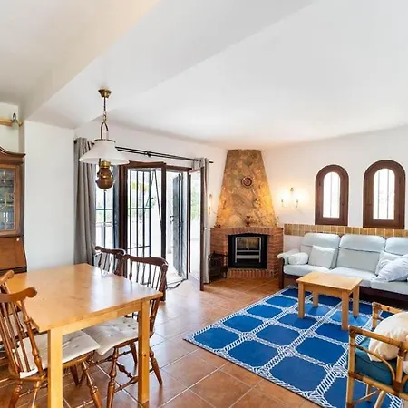 公寓 Detached House Big Terrace, Few Steps Away From The Beach, Paddel, Golf, Bbq *