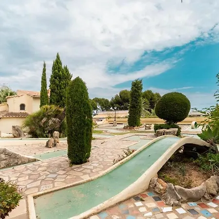 Detached House Big Terrace, Few Steps Away From The Beach, Paddel, Golf, Bbq *